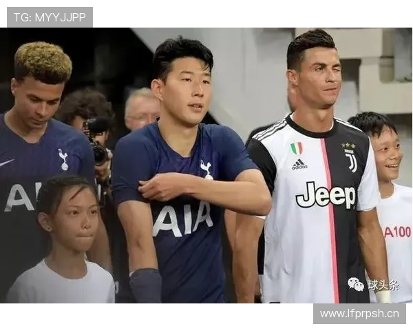 孙兴慜场上超拼，下了场连咖啡都要自己排队，好像明星也会有普通人时刻？